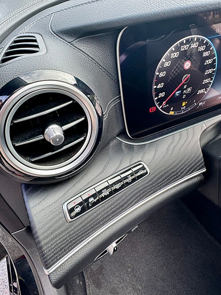 Mercedes-Benz E53 2 of 5