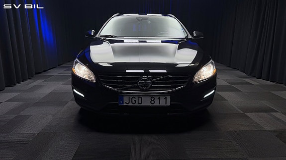 Volvo V60 4 of 30