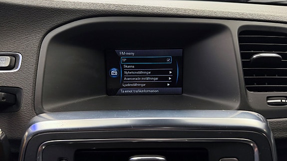 Volvo V60 24 of 30