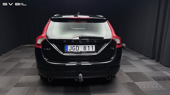 Volvo V60 6 of 30