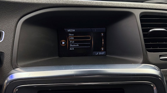 Volvo V60 27 of 30