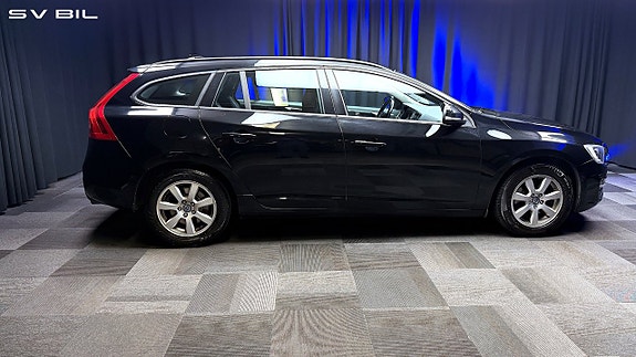 Volvo V60 8 of 30