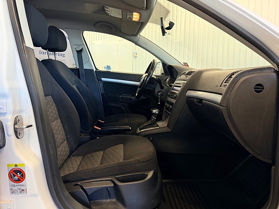 Skoda Octavia 8 of 14