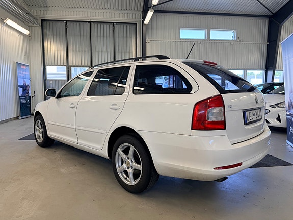 Skoda Octavia 6 of 14