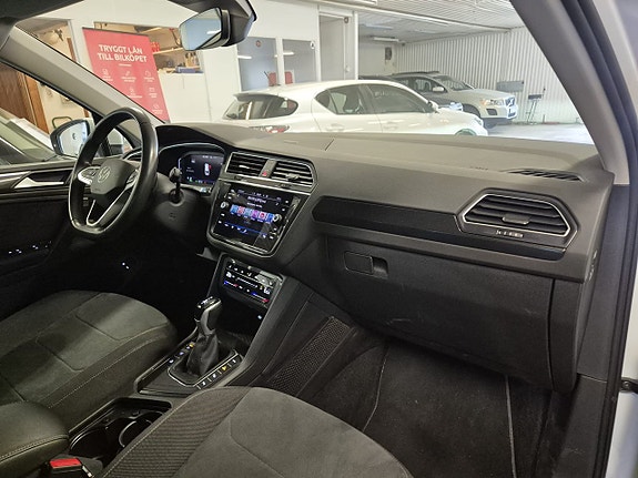 Volkswagen Tiguan 10 of 18