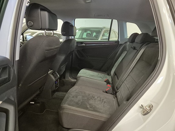 Volkswagen Tiguan 9 of 18
