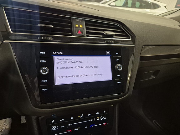 Volkswagen Tiguan 14 of 18