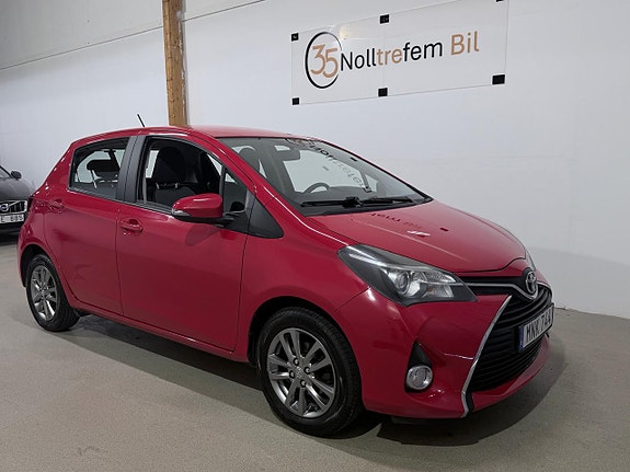 Toyota Yaris 7 of 23