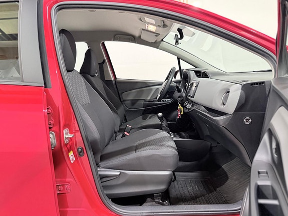 Toyota Yaris 22 of 23