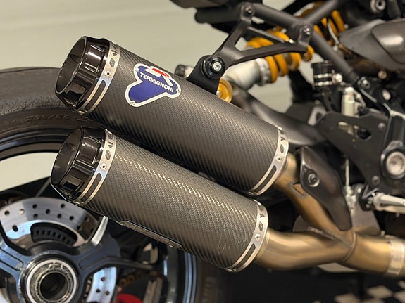 Ducati Monster 1200 R 7 of 14