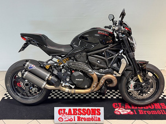 Ducati Monster 1200 R 2 of 5