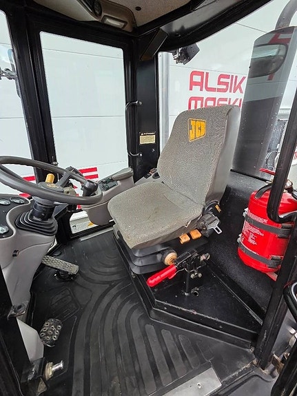 JCB 407 ZX 4 of 5