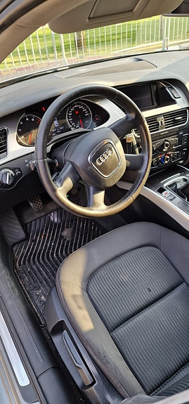Audi A4 4 of 5