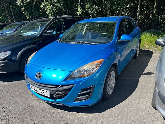 Mazda 3 2 of 5