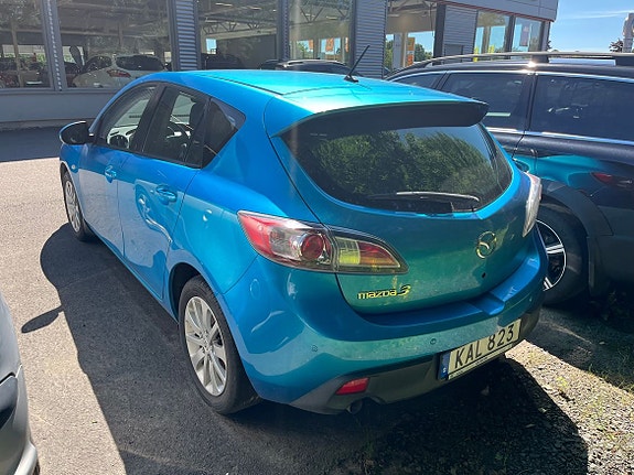 Mazda 3 3 of 5