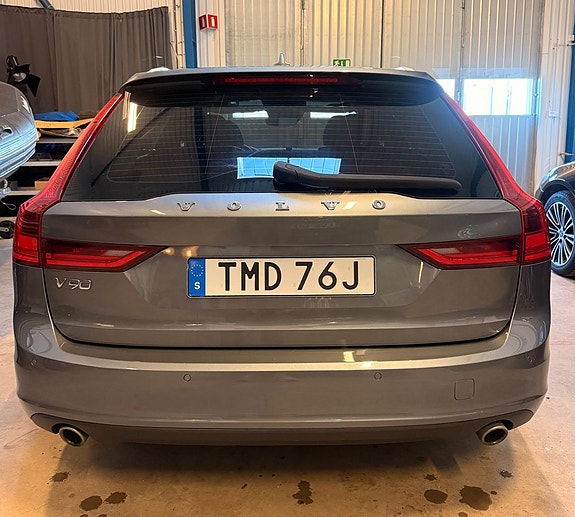 Volvo V90 3 of 5