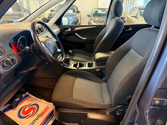 Ford Galaxy 6 of 13