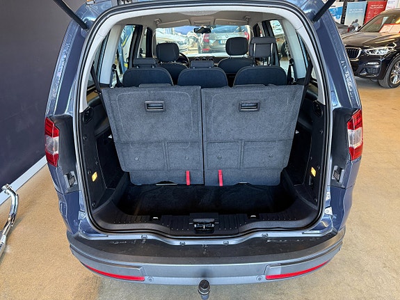 Ford Galaxy 9 of 13