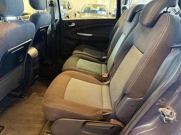 Ford Galaxy 7 of 13