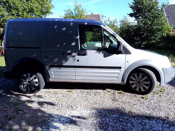 Ford Transit Connect 3 of 5