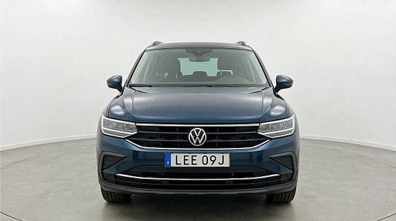 Volkswagen Tiguan 2 of 26