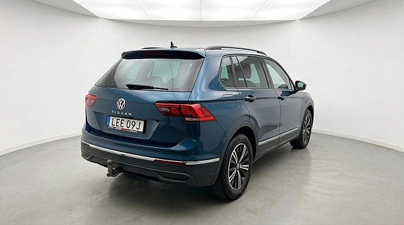 Volkswagen Tiguan 4 of 26