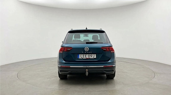 Volkswagen Tiguan 5 of 26