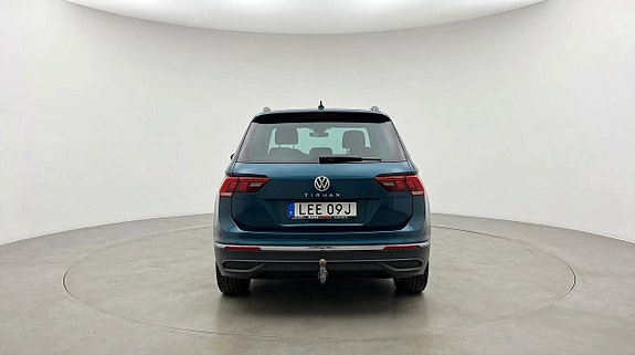 Volkswagen Tiguan 5 of 26
