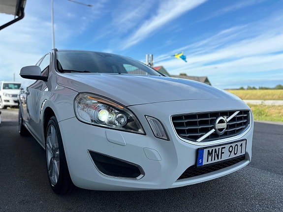 Volvo V60 25 of 26