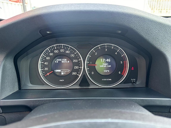 Volvo V60 13 of 26