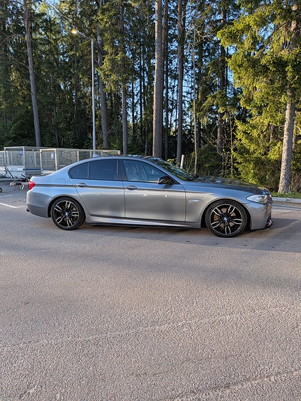 BMW 535d 2 of 5