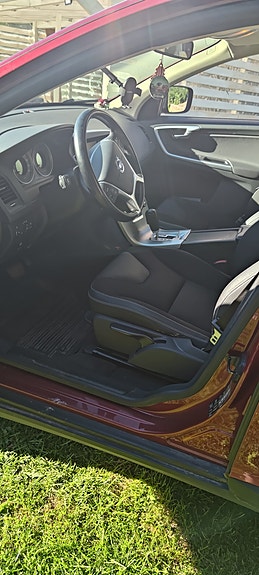 Volvo XC60 3 of 5