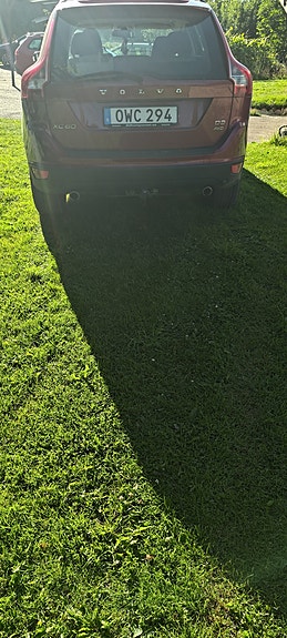 Volvo XC60 2 of 5