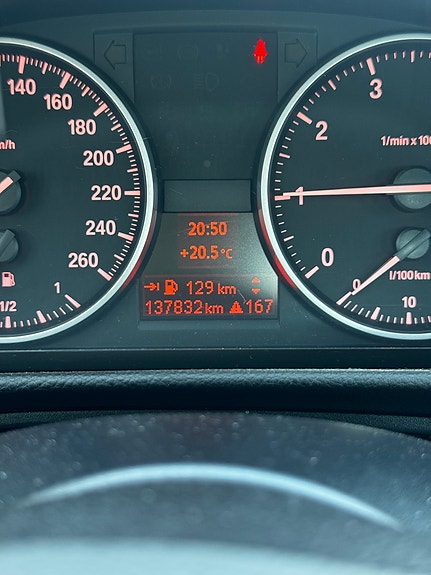 BMW 318i 11 of 14