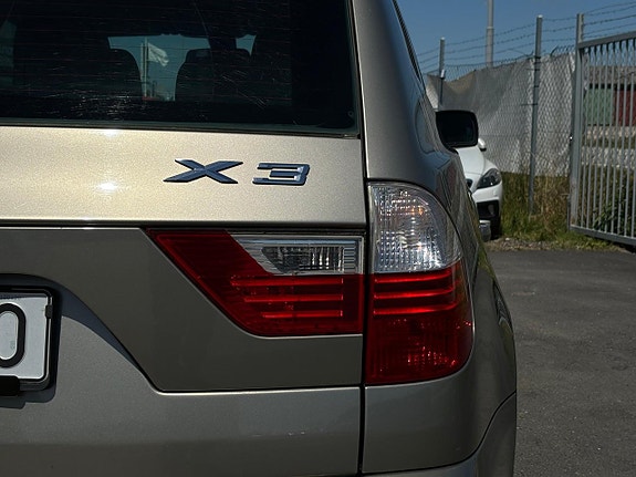 BMW X3 20 of 20
