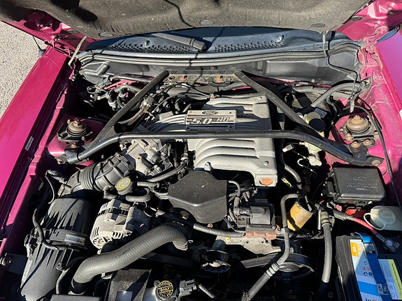 Ford Mustang 16 of 17