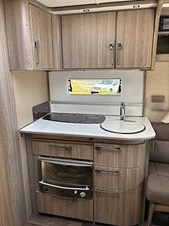 Kabe ROYAL 560 GLE KS 4 of 9