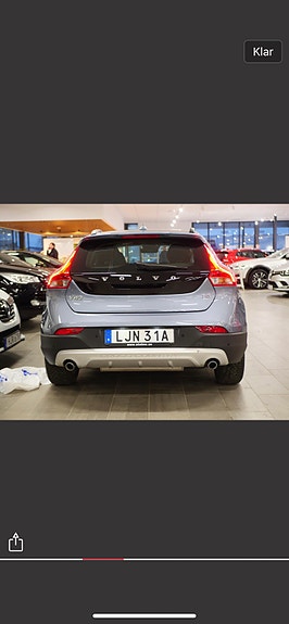 Volvo V40 Cross Country 5 of 9