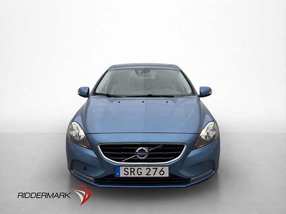 Volvo V40 2 of 25