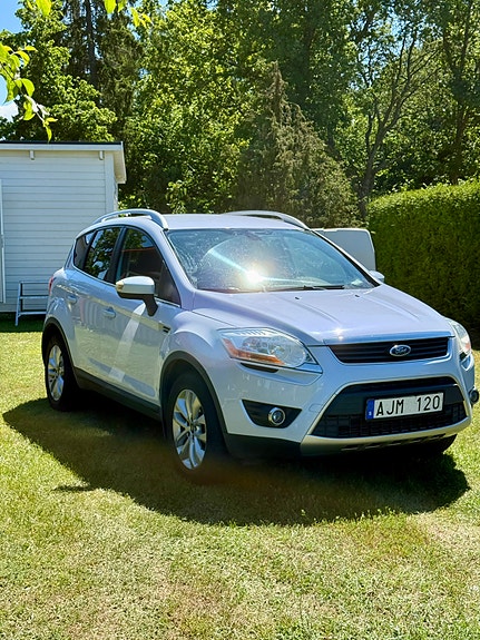 Ford Kuga 2 of 5