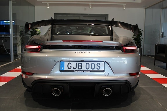 Porsche 718 Cayman GT4 RS 5 of 5