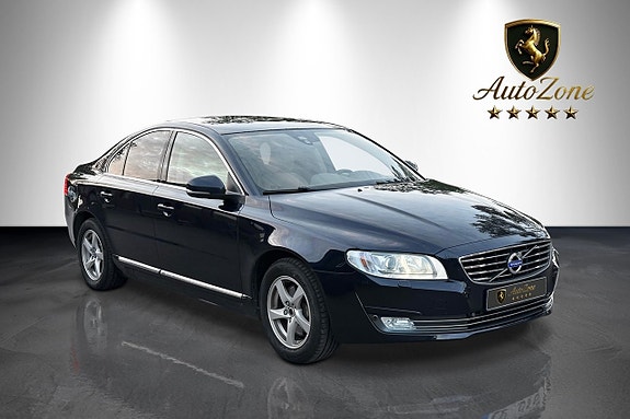 Volvo S80 2 of 5