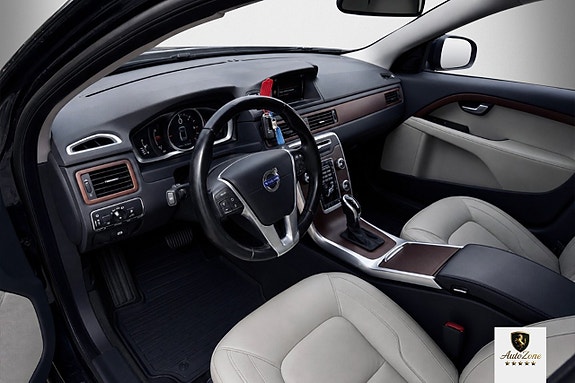Volvo S80 7 of 15