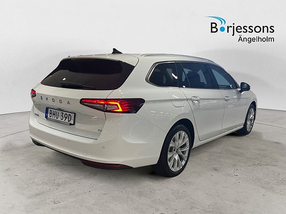 Skoda Superb 3 of 13