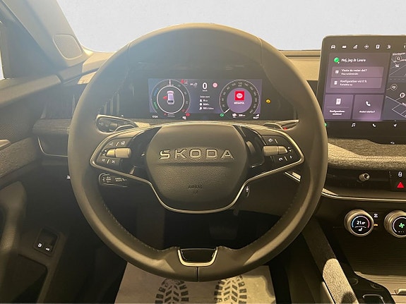 Skoda Superb 9 of 13