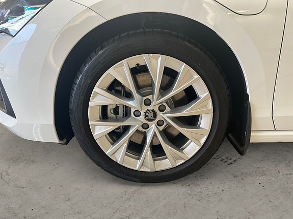 Skoda Superb 6 of 13