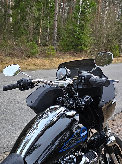 Harley-Davidson LOW RIDER ST (jekill and hyde) 3 of 9