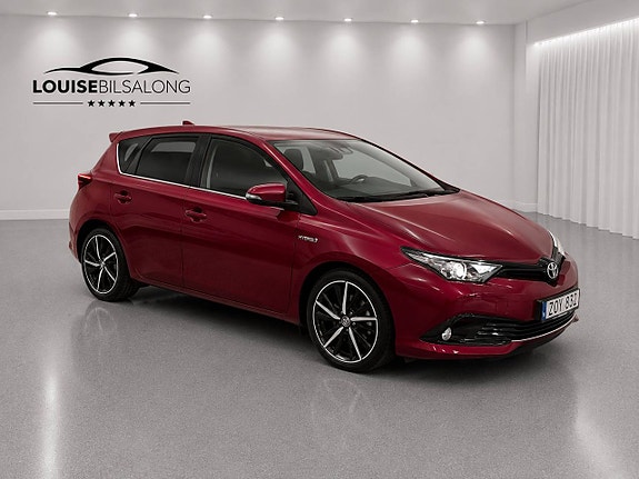 Toyota Auris 3 of 12