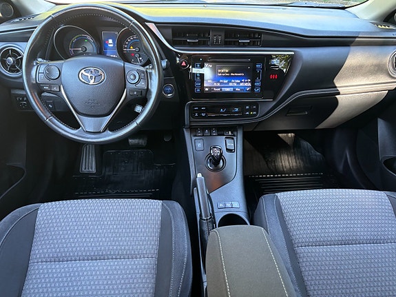 Toyota Auris 11 of 12