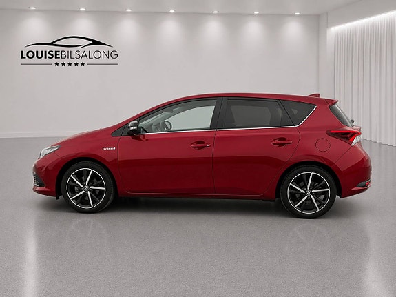 Toyota Auris 6 of 12